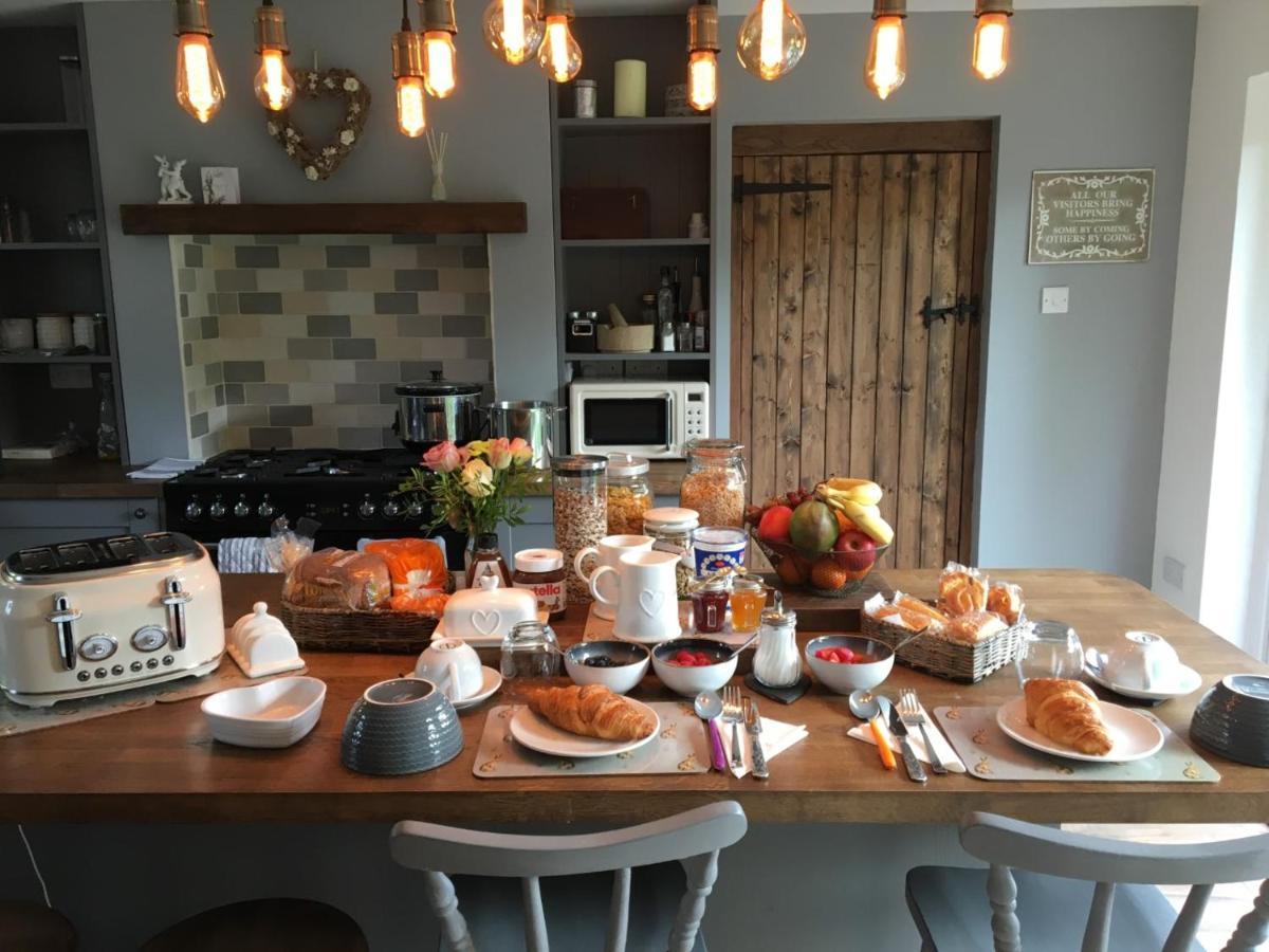 Guest Suite At 31 Little England Milborne Saint Andrew Екстер'єр фото