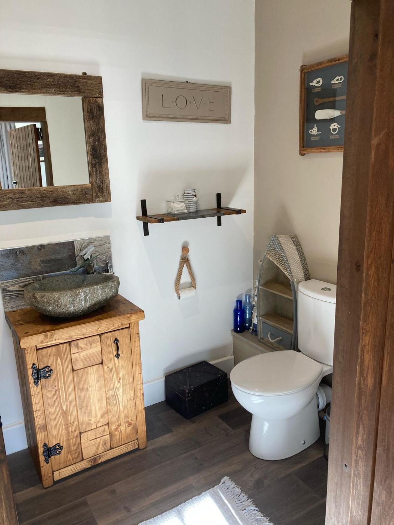 Guest Suite At 31 Little England Milborne Saint Andrew Екстер'єр фото